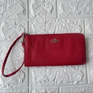 Coach Zip Wristlet Wallet Pebble Red